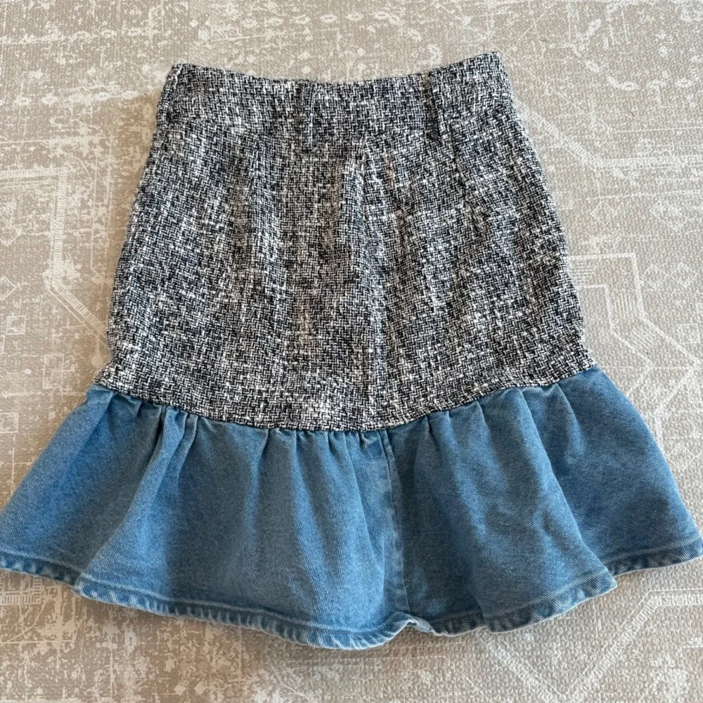 ZARA Tweed Denim Ruffle Skirt Women's XS Black White Blue - Picture 3 of 6